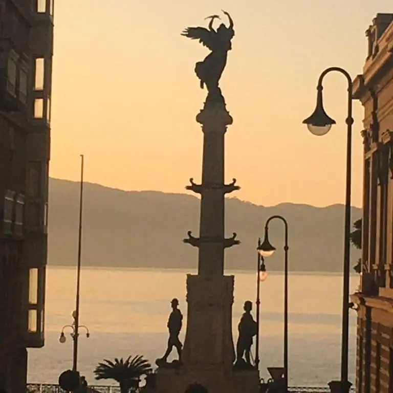 IL SALUTO AL SOLE