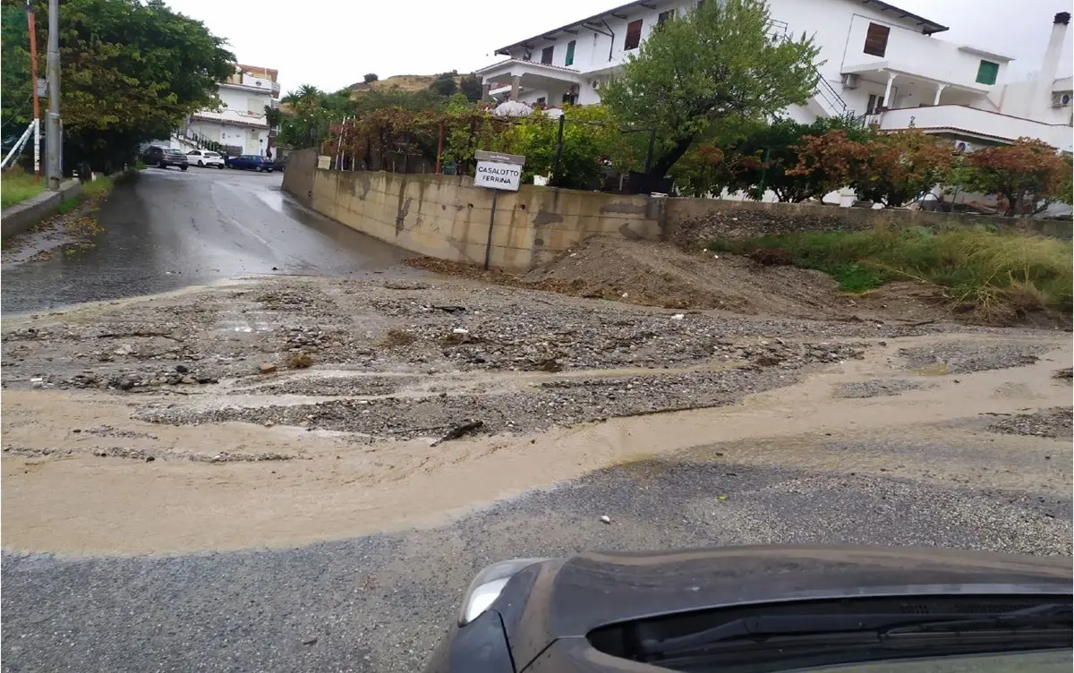 Motta, emergenza torrente Ferrina: fumata nera dalla Città metropolitana