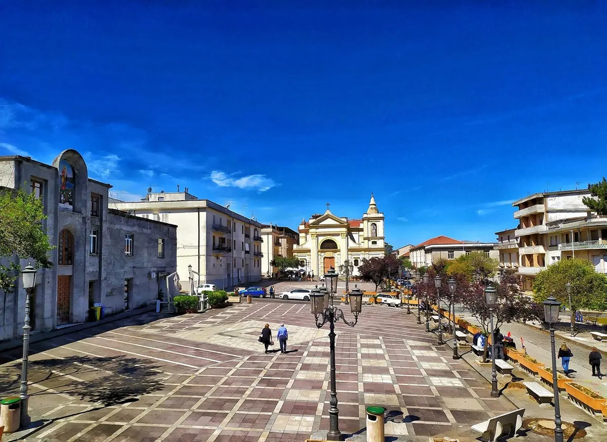 PIAZZA GRANDE