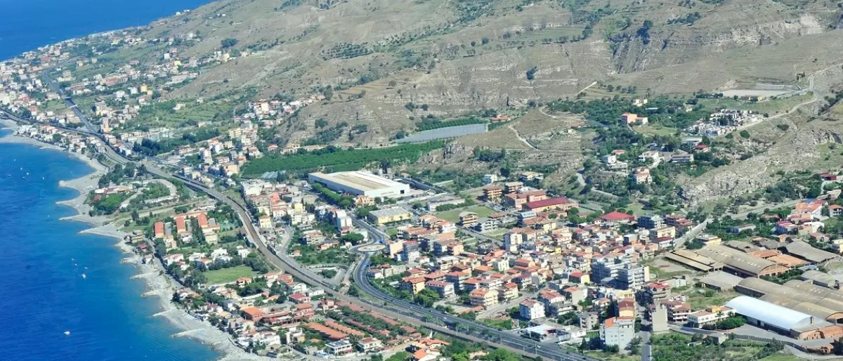 Agorà 2.0, a Lazzaro una piazza virtuale per far conoscere il territorio