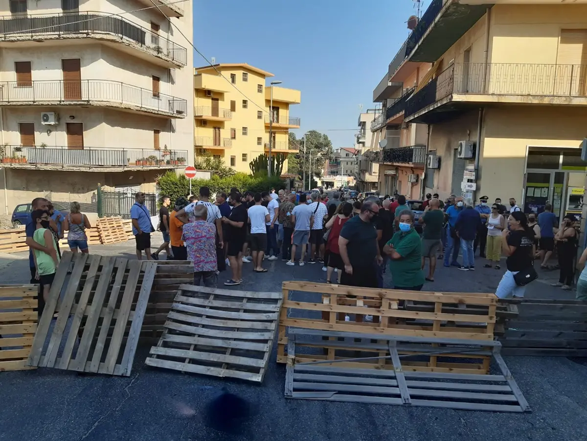 Quartiere Condera senz’acqua, Milia a fianco dei residenti in protesta