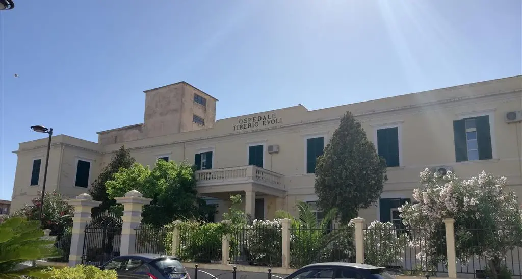 Paura all'alba in Calabria per uno dei terremoti più forti degli ultimi decenni, scossa avvertita fino a Malta. Verifiche strutturali anche al “Tiberio Evoli”