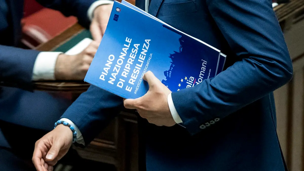 Foto Roberto Monaldo / LaPresse 26-04-2021 Roma Politica Camera dei Deputati - Comunicazioni del Presidente del Consiglio Mario Draghi sul Recovery plan Nella foto Il PNRR Photo Roberto Monaldo / LaPresse 26-04-2021 Rome (Italy) Chamber of Deputies - Communications by Prime Minister Mario Draghi on the Recovery plan , LaPresse