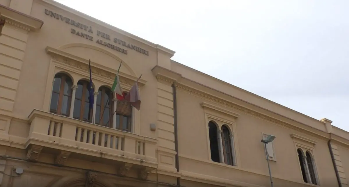 Università \"Dante Alighieri\", il gruppo Fdi: «Preoccupazione per la situazione delicata»