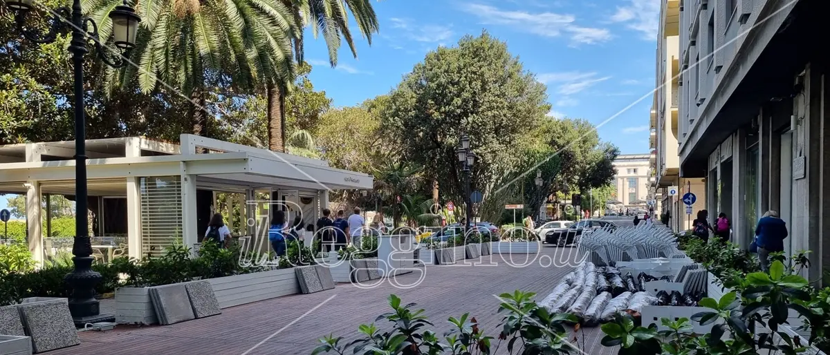 Dehors e gazebo a Reggio, Confcommercio: «Incomprensibile l'urgenza di smontare le strutture in inverno»