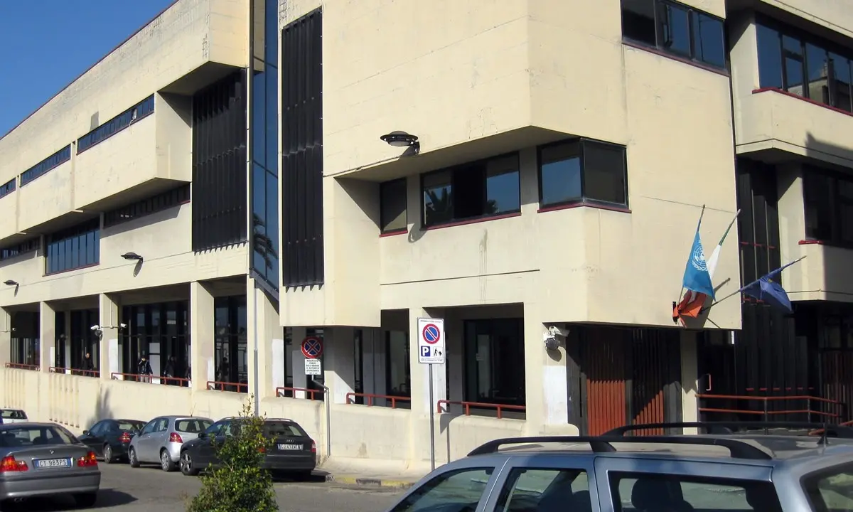 Palmi, l'aula del tribunale come un forno: i penalisti per protesta la abbandonano