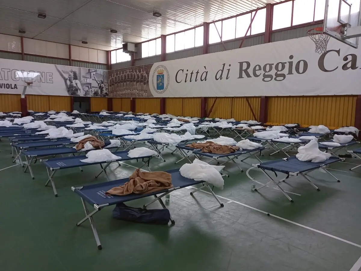 Migranti, il giurista Schiavone: «Sistema di accoglienza lasciato a logiche emergenziali»