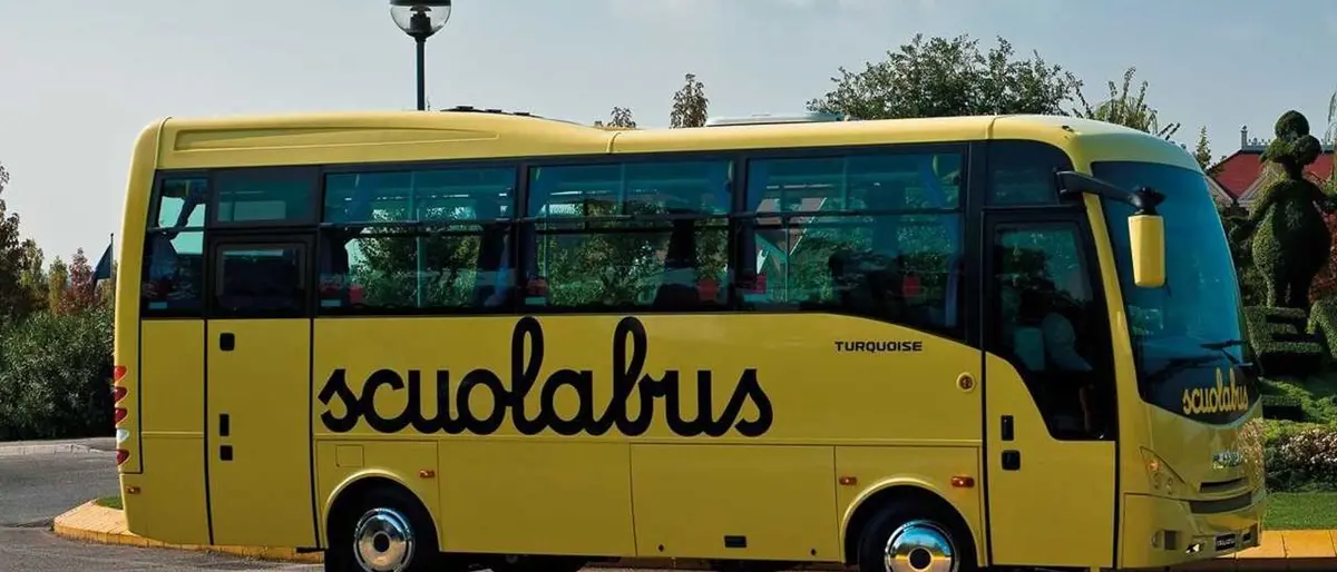 Calabria, Talerico: «Rischio divieto di circolazione di molti scuolabus da gennaio 2024»