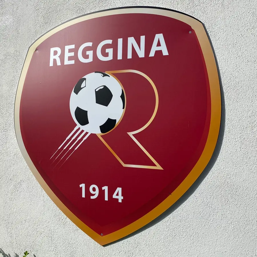 Reggina, ricevuto credito falso da 700mila euro: sequestrati 2,3 milioni a una società pugliese