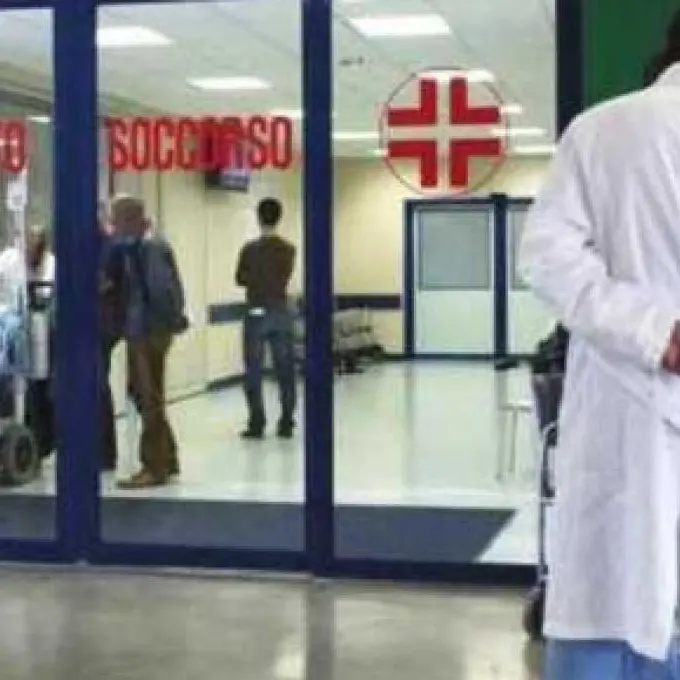Calabria a caccia di medici, Azienda Zero bandisce un nuovo maxi concorso per\u00A0147: la maggior parte per i pronto soccorso