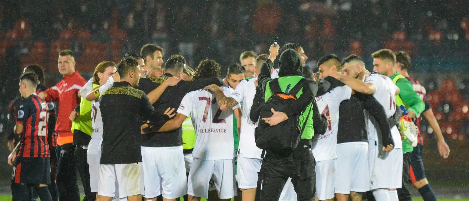 Reggina, i casi di positività al Covid salgono a cinque. La nota del club
