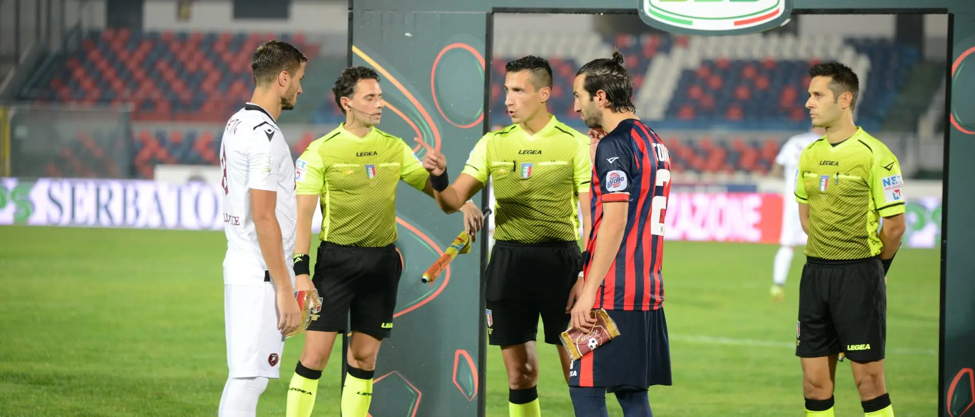 Reggina-Cosenza, scelto l'arbitro: dirige Valeri di Roma