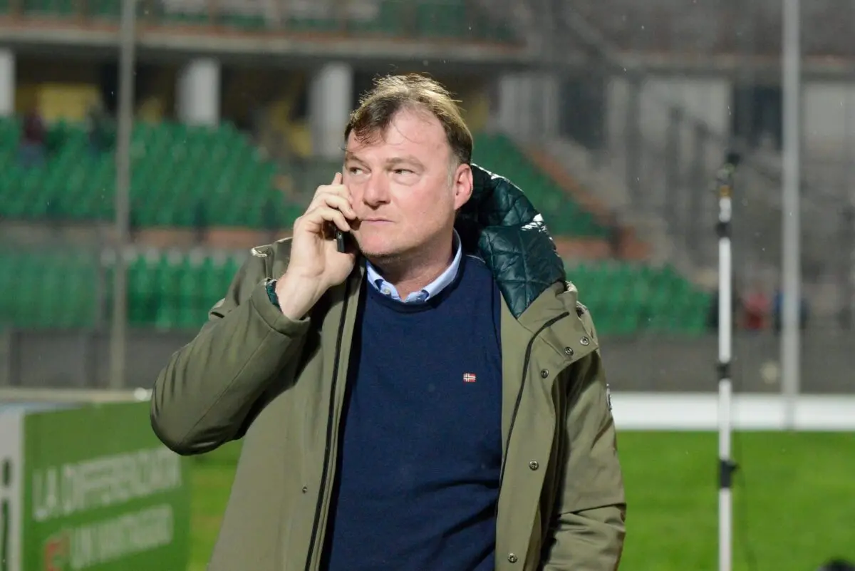 Reggina, ultime ore di calciomercato: tre colpi possibili e due addii