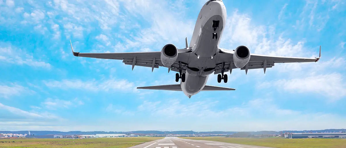 Calabria sempre più cara da raggiungere a Pasqua: fino a 450 euro per un volo