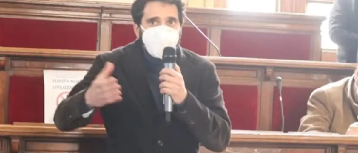 Reggio, Pazzano: «Da Delfino ancora nessuna risposta concreta sulla struttura per i senza tetto»