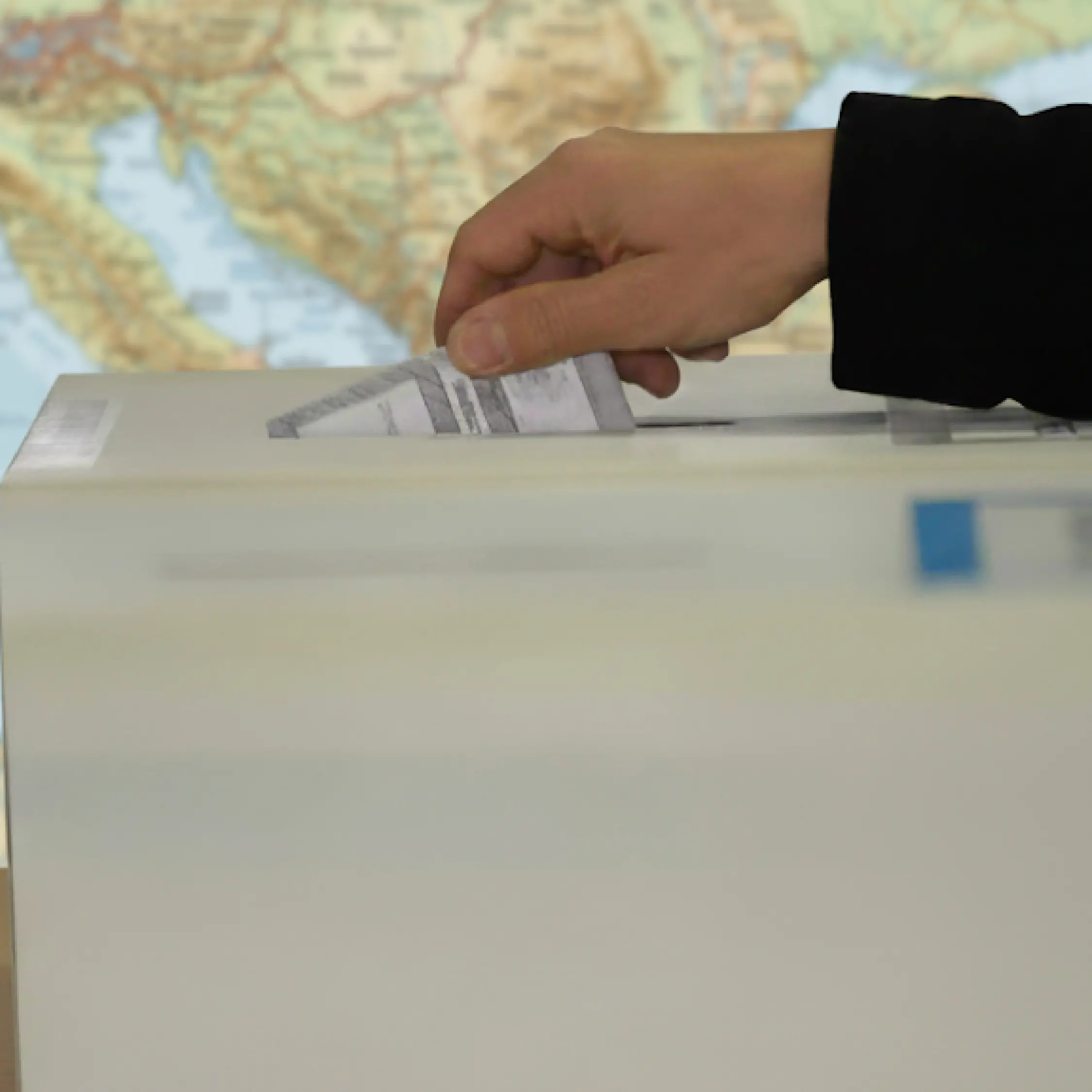 Elezioni in Calabria: le promesse riciclate della politica a confronto con la nuda realtà\n