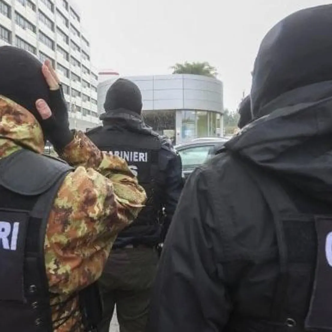 ‘Ndrangheta, dominio globale della cocaina:\u00A0narcotraffico, riciclaggio e alleanze criminali nei cinque continenti\n