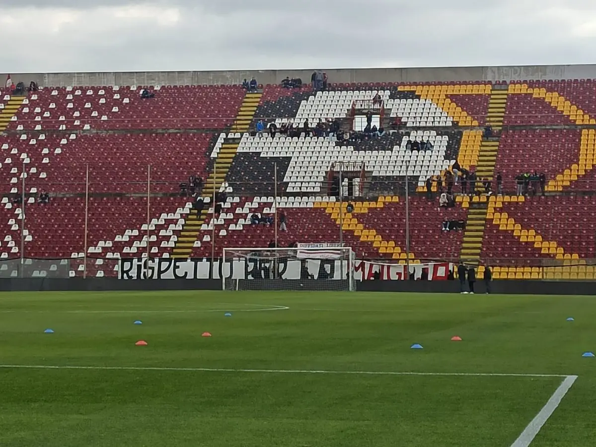 Reggina, tifosi, Comune e Metrocity al Granillo: «Non possiamo rimanere fermi a guardare»