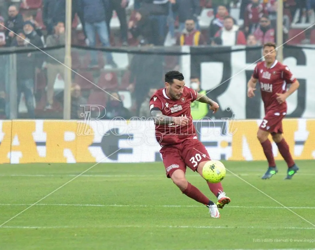 Reggina, iniziano le uscite: Crisetig e Montalto verso l’addio