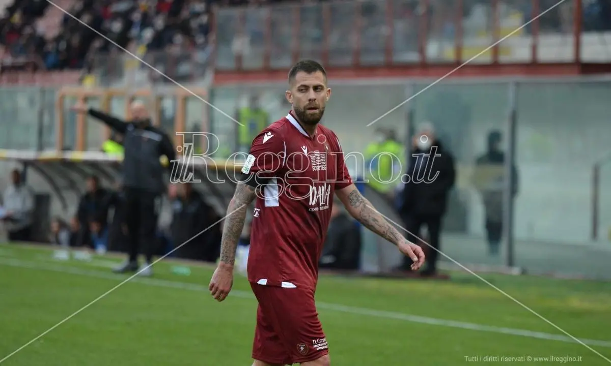 Reggina, occhi anche al futuro: la rosa della prossima stagione