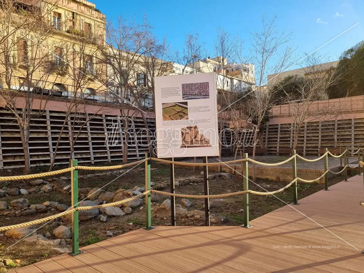 Reggio, nell'area sacra Griso Laboccetta di scena La Scelta