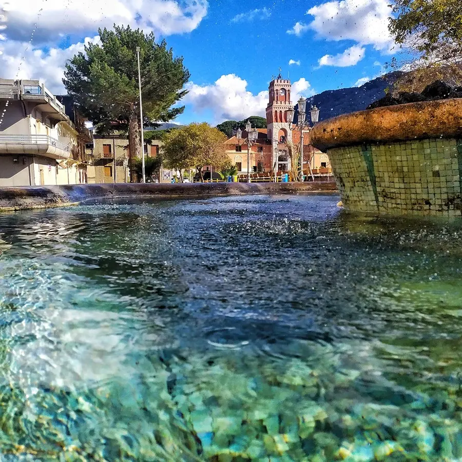 Scontro politico a Molochio, la maggioranza replica a Caruso: «Demagogia e falsità sul bilancio e sul sociale»\n