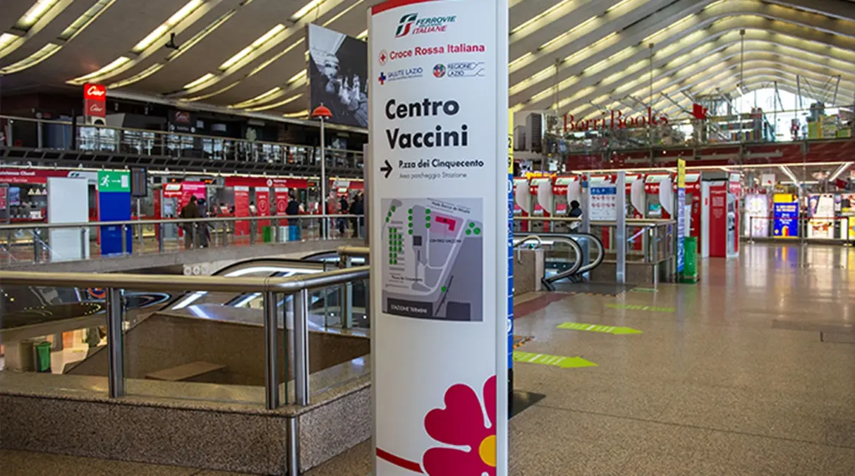 Guerra Russia - Ucraina, l'Italia allestisce hub vaccinali per i profughi
