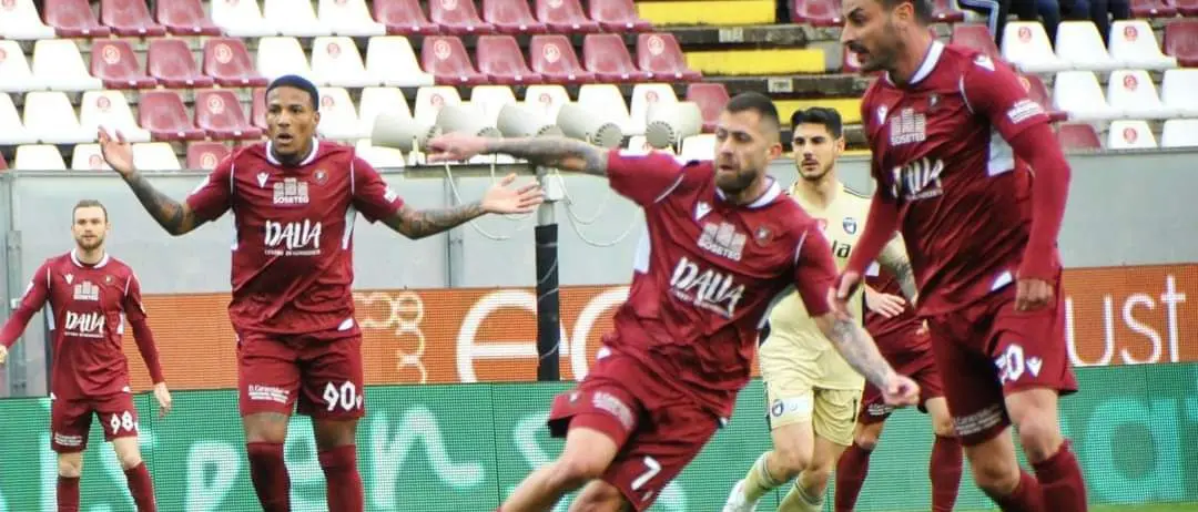 Reggina-Cosenza, ultime, probabili formazioni e dove vederla in tv