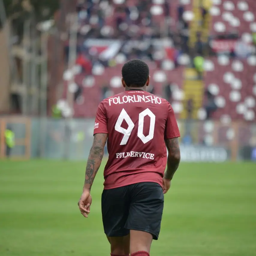 Reggina-Lecce, formazioni ufficiali: attacco leggero per Stellone