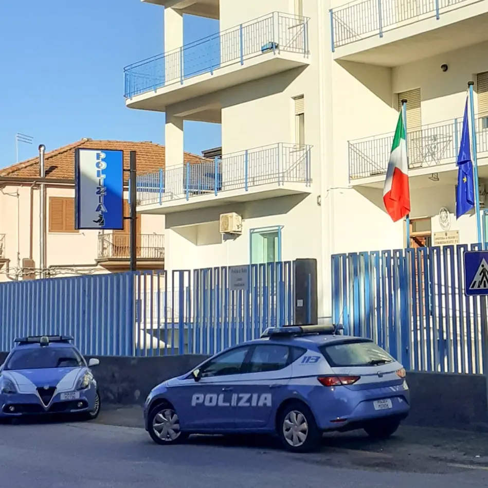 Taurianova, scippo nel parcheggio di un centro commerciale: arrestato 25enne