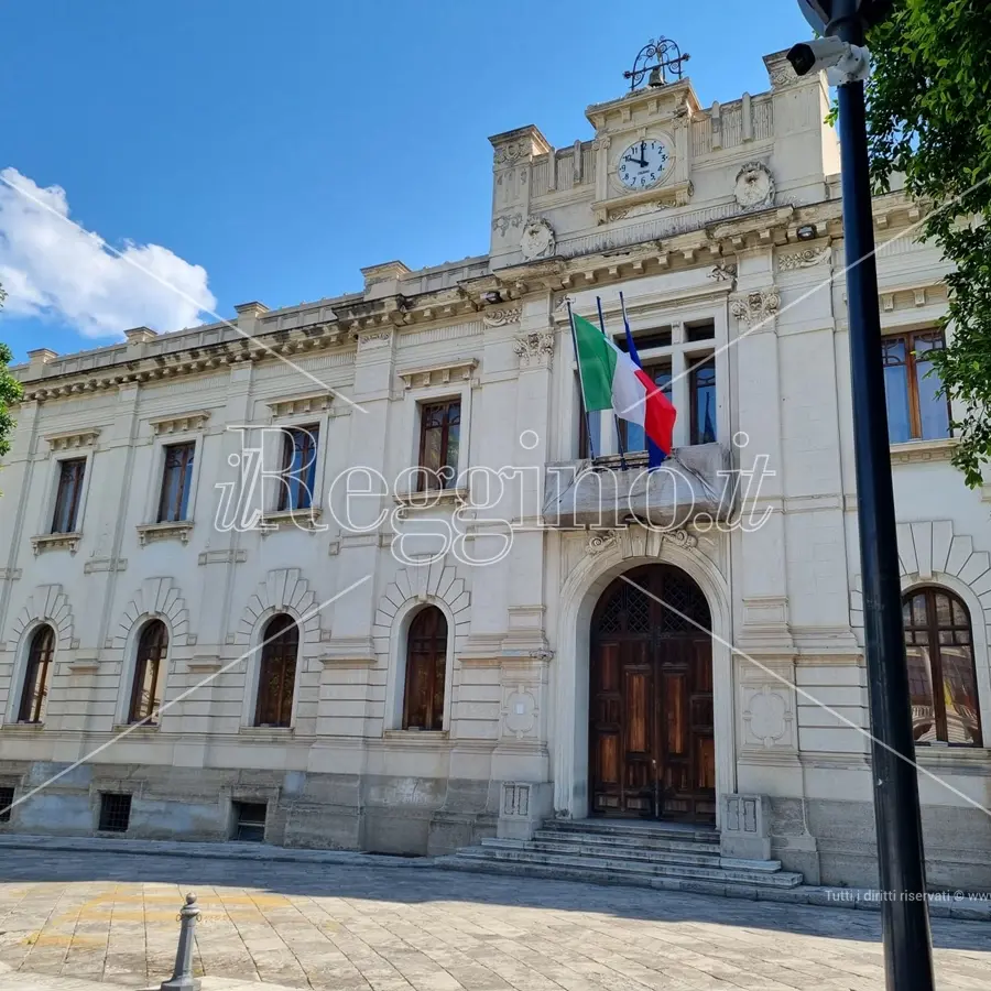 Assistenti educativi a Reggio, da oggi l'avvio dei pagamenti