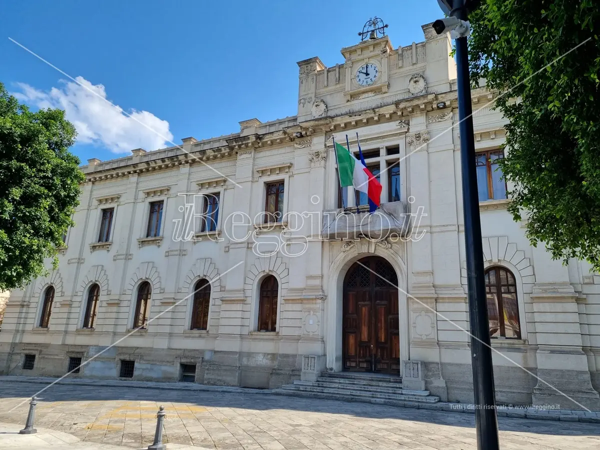 La battaglia politica, i cittadini ad “uso e consumo”, la superbia e l’arroganza: Benvenuti in Commissione
