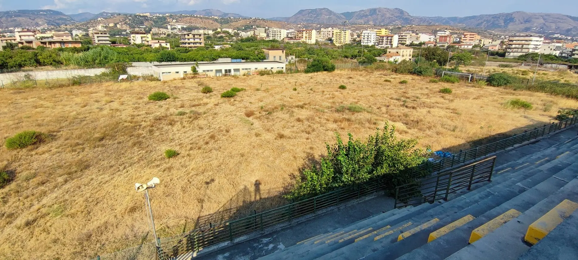 Reggio Calabria, siglata convenzione tra Comune e Rti \"Sport per tutti\" per l'utilizzo del campo Ravagnese