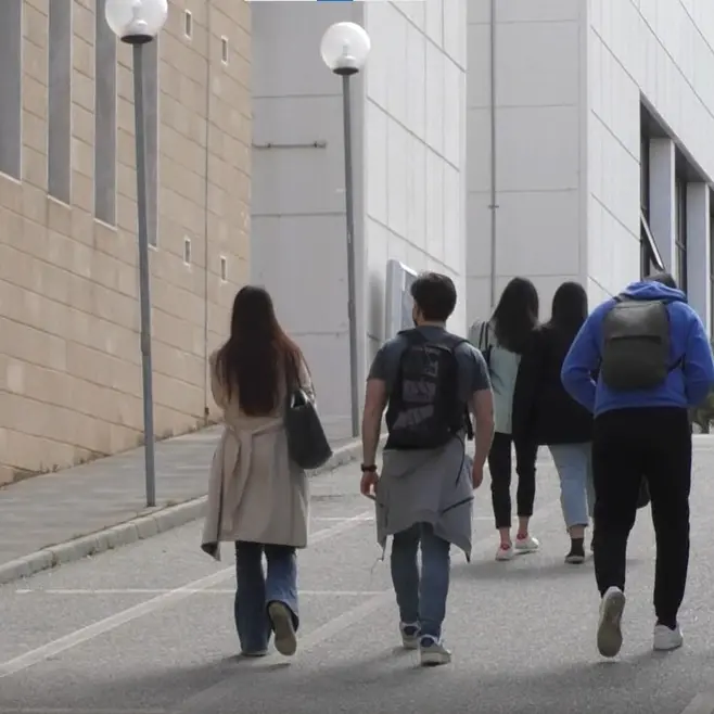 Palmi, la Costituzione si studia dal vivo: il progetto “Gener-Azione Pari” entra nelle scuole