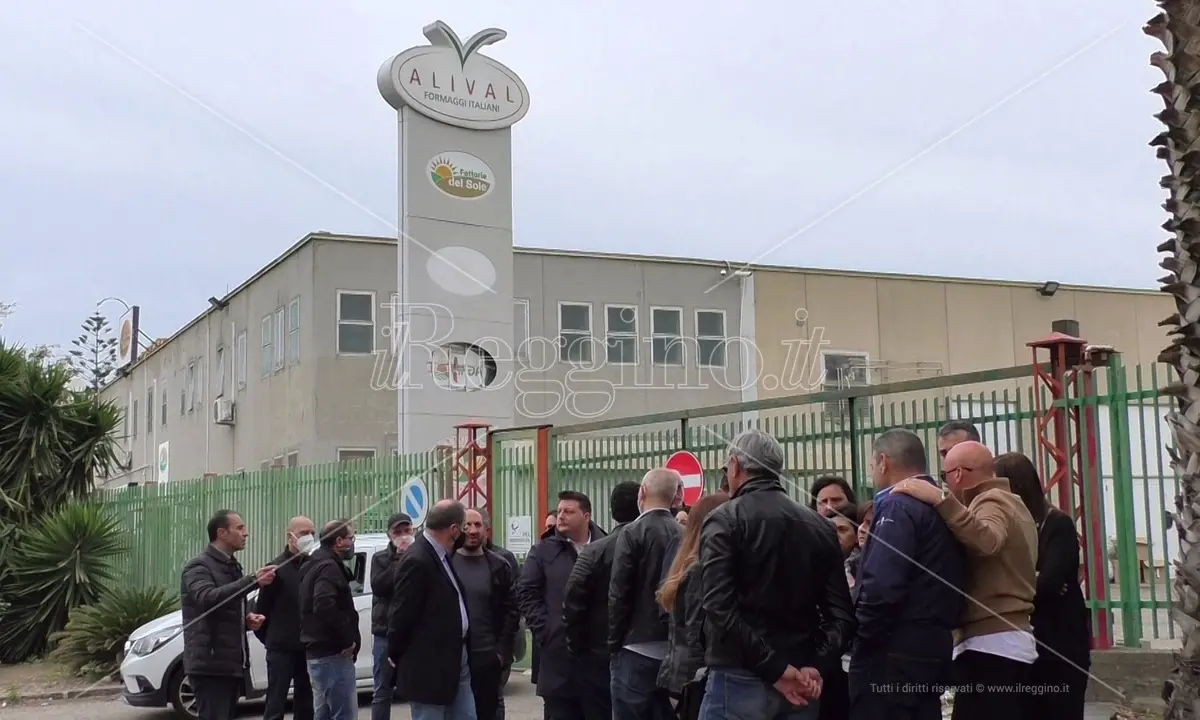 Vertenza Alival a Reggio, sindacati: «Nessun acquirente, situazione difficile» - VIDEO