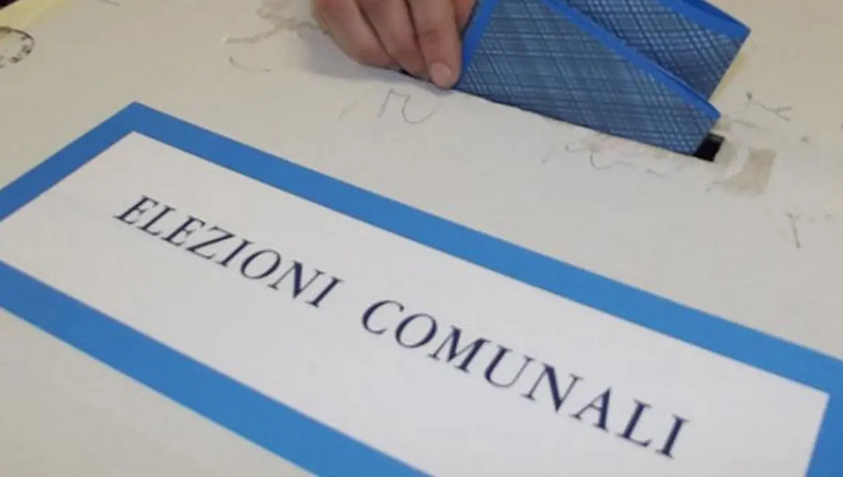 Amministrative, oggi seggi aperti fino alle ore 15: ieri sera nel Reggino affluenza del 45,52%
