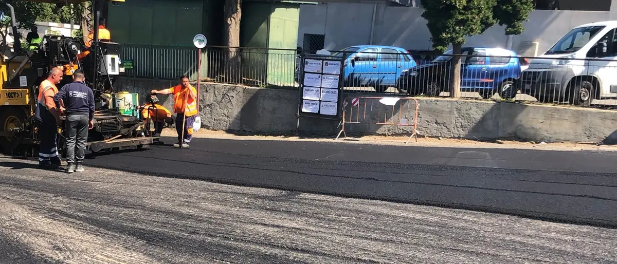 Cosenza, lavori di bitumazione\u00A0su via Popilia: le date e le zone\u00A0degli interventi\n