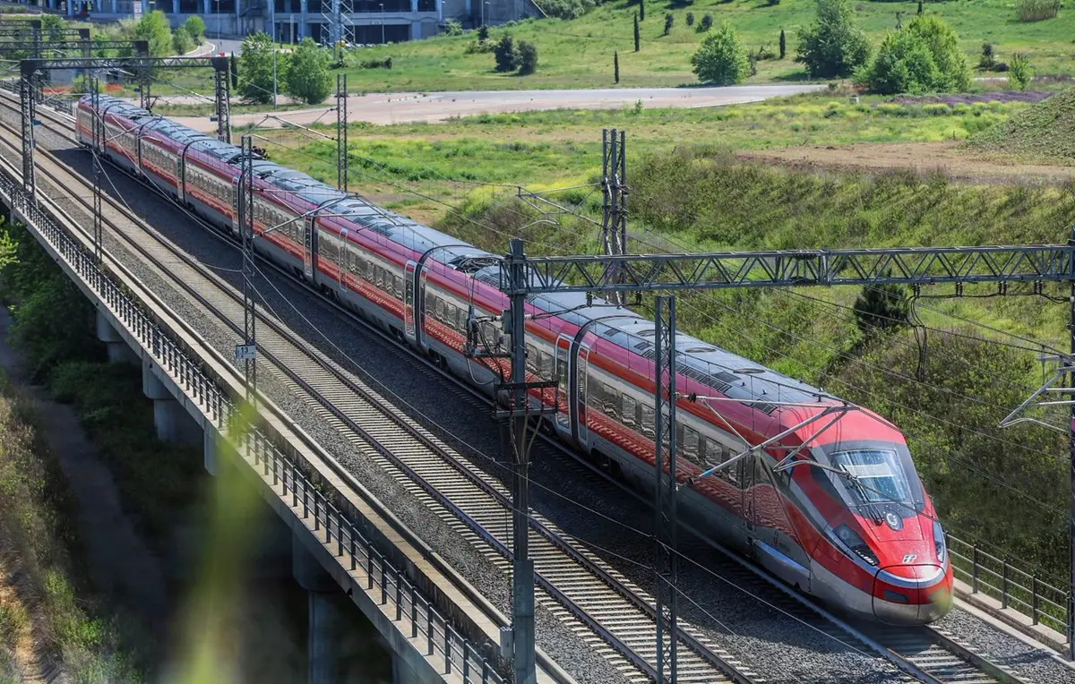 Frecciarossa Sibari-Bolzano, l’Age contro la possibile soppressione del collegamento invernale\n