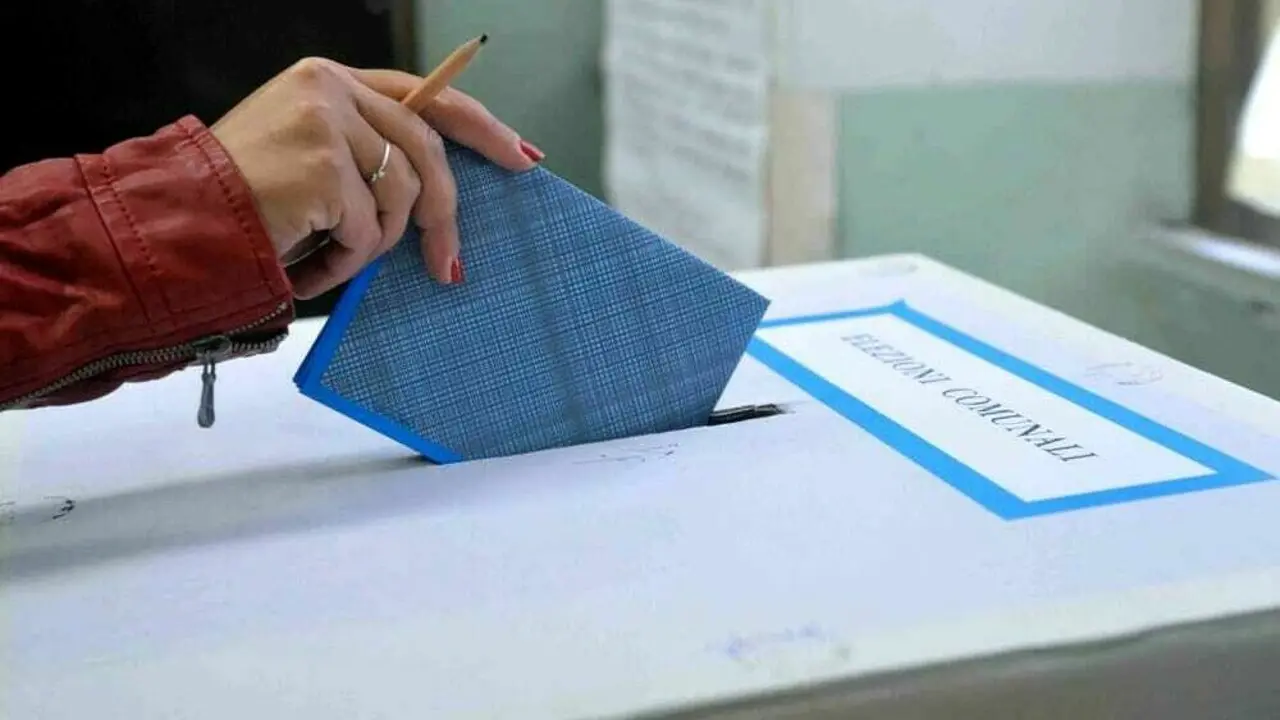 Elezioni in Calabria, vince l'astensionismo: deludono Pd e M5S, mentre il centrodestra è autolesionista