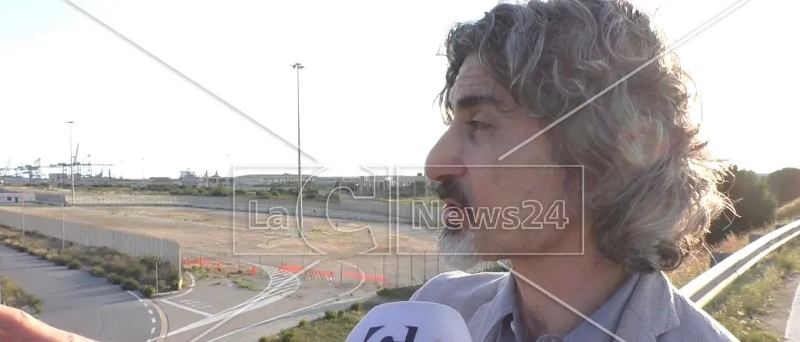 Gioia Tauro, Audio: «Ancora spento il display dei dati ambientali»