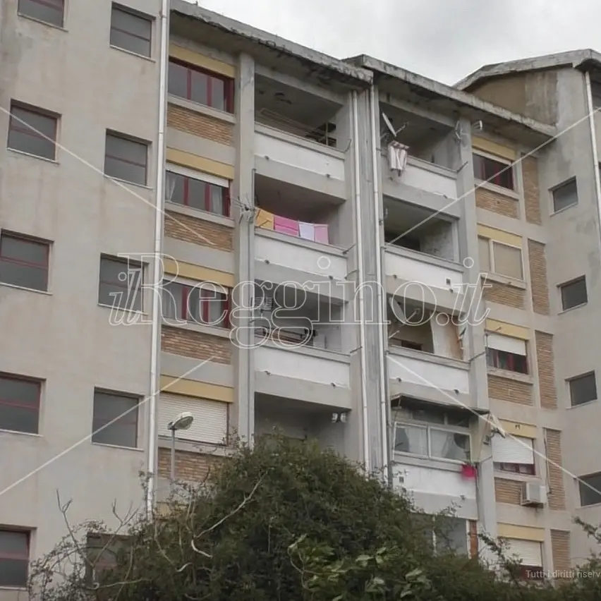 Reggio, case popolari in mano alla ’ndrangheta: notificato a 56 persone l'avviso di conclusione indagini
