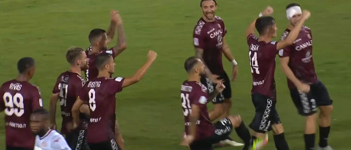 Bellissima sotto la pioggia: la Reggina splende fra la sua gente, Südtirol ko 4-0