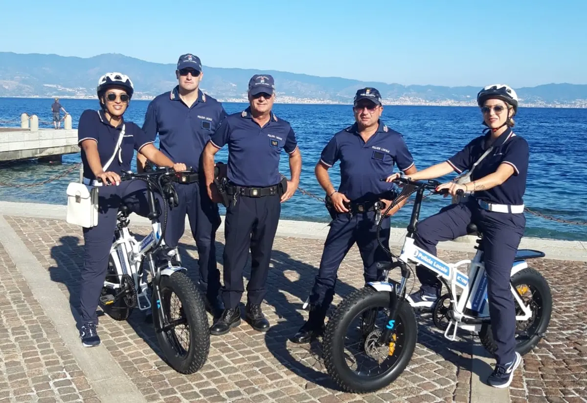 Reggio, polizia locale più “green” in bici