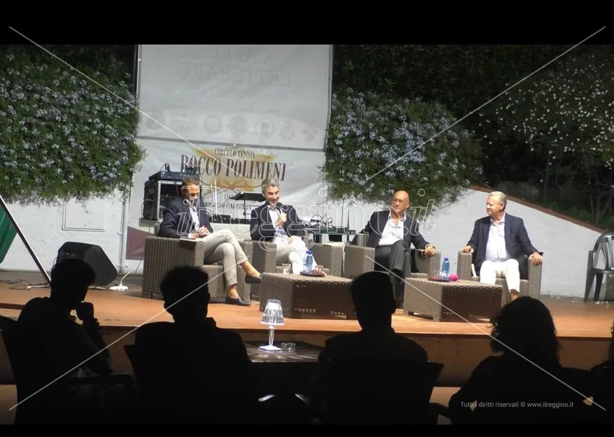 Reggio, Follini: «Moro e l'idea di una Democrazia che è lavoro faticoso e senza sosta» - VIDEO