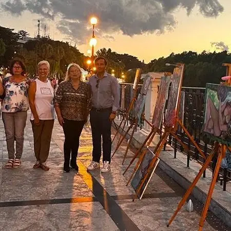 Reggio, i colori di \"Arte in Movimento\" illuminano la via Marina