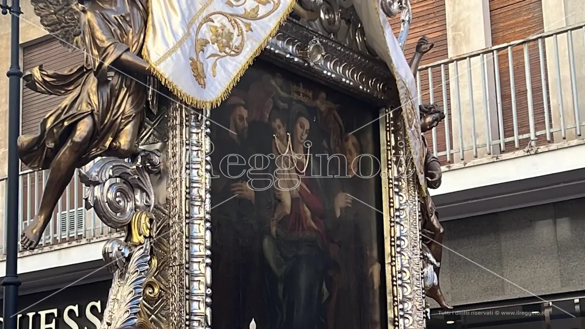 Il popolo di Reggio attende l’abbraccio di Maria, Madre della Consolazione