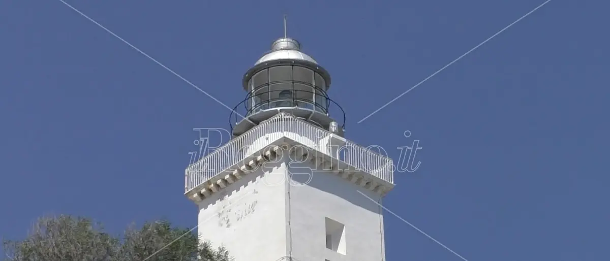 Il faro di Capo Spartivento acceso 155 anni fa nel luogo più a Sud del Sud - FOTO e VIDEO