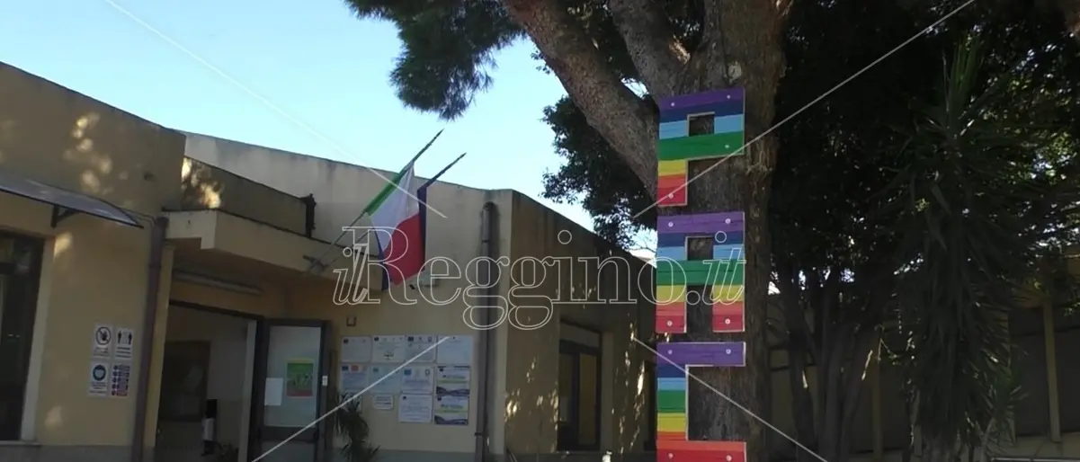 Reggio, alla Montalbetti la prima campanella anche per chi è lontano da casa - VIDEO