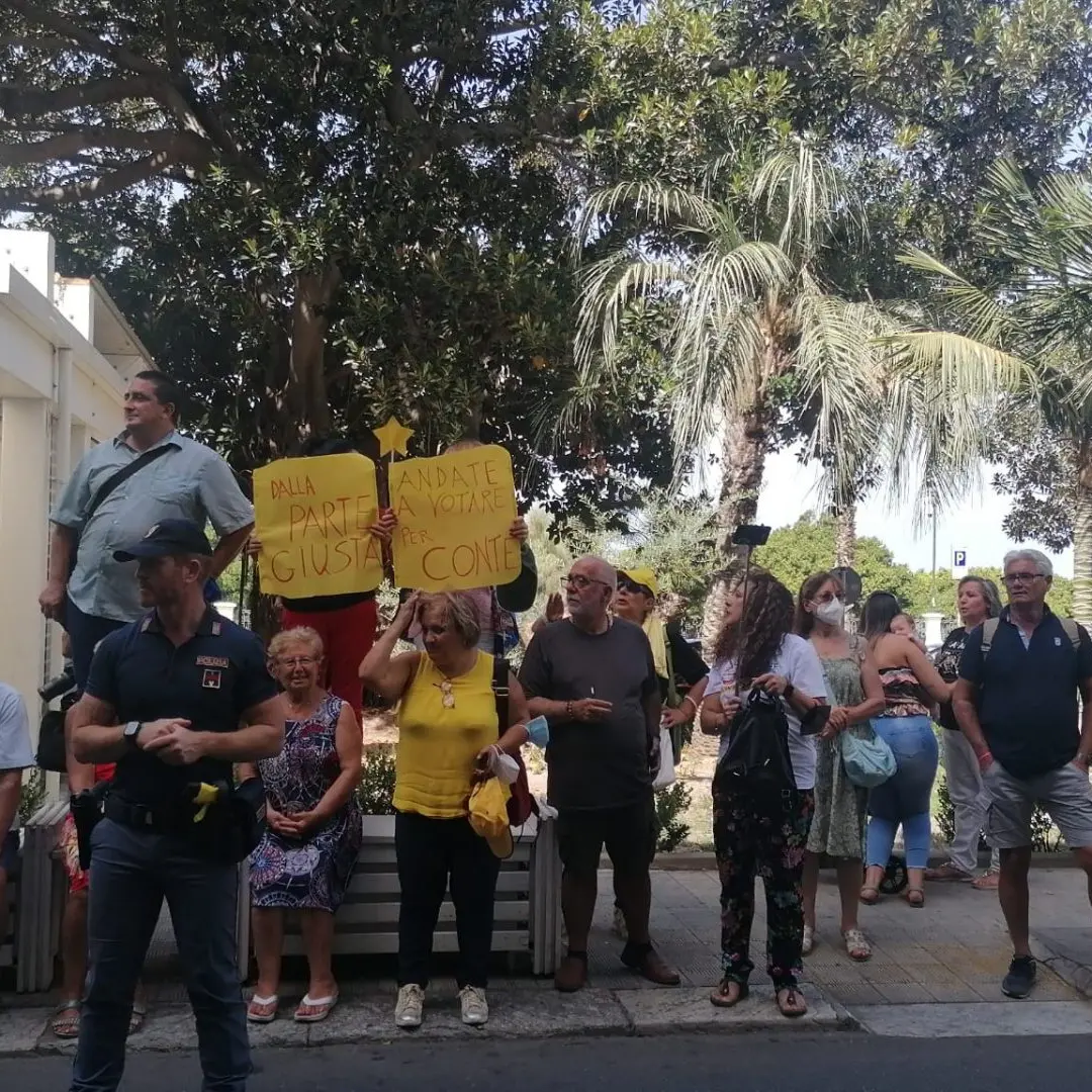 Giuseppe Conte a Reggio, ecco le foto più belle
