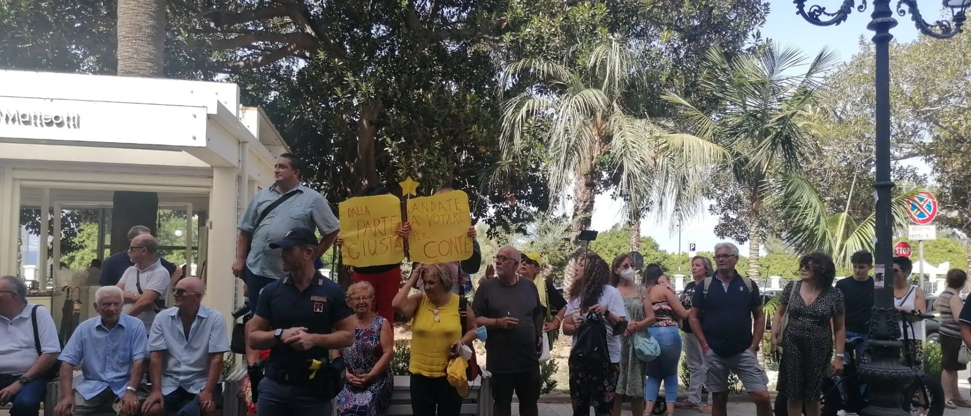 Giuseppe Conte a Reggio, ecco le foto più belle